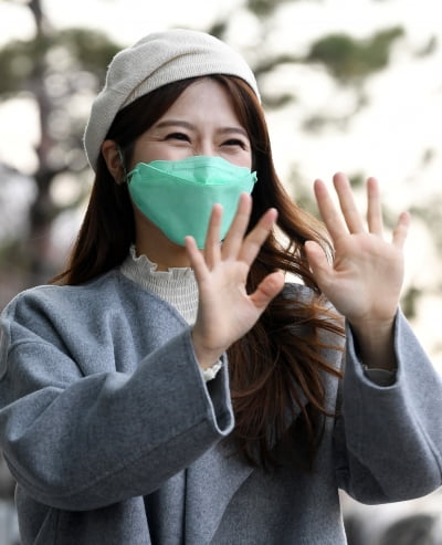 [TEN 포토] 양지은 '라디오 왔어요'