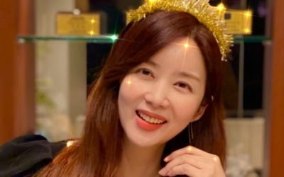 '한재석♥' 박솔미, 44살 생일에 왕관 쓰고 여왕 등극 "덕분에 행복한 생일" [TEN★]