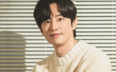 [TEN인터뷰] '경관의 피' 권율 "하루 7끼로 12kg 증량…욕설 뱉으며 연기 연습"