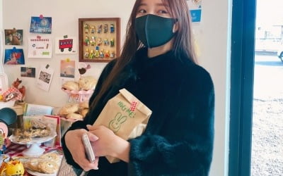 '박성광♥' 이솔이, 쿠키 사는데 퍼재킷에 390만원 D사 명품백 '부내 폴폴' [TEN★]