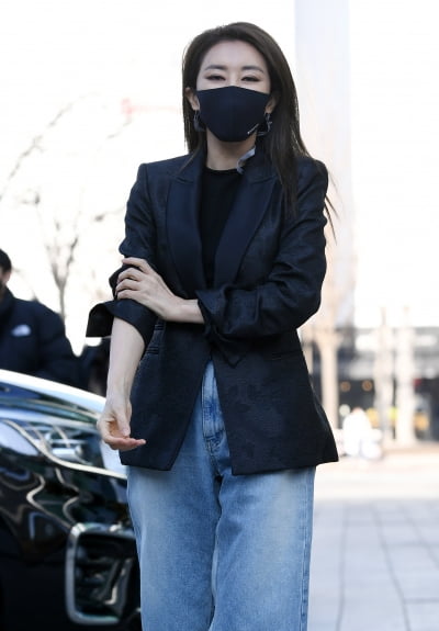 [TEN 포토] 김완선 '센언니가 왔다'