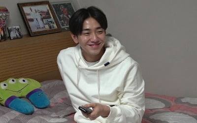 "우리 가문의 영광"…'나혼자산다' 남윤수, 눈물의 영상통화 할머니와 재회