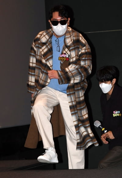 [TEN 포토] 조진웅 '새해 첫주 무대인사'