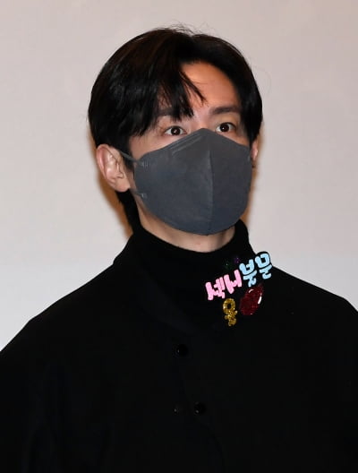 [TEN 포토] 권율 '수 많은 관객을 보고 놀란 눈'
