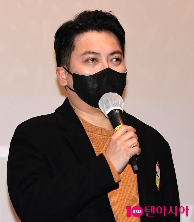 [TEN 포토] 박명훈 '인사말도 여유있게'