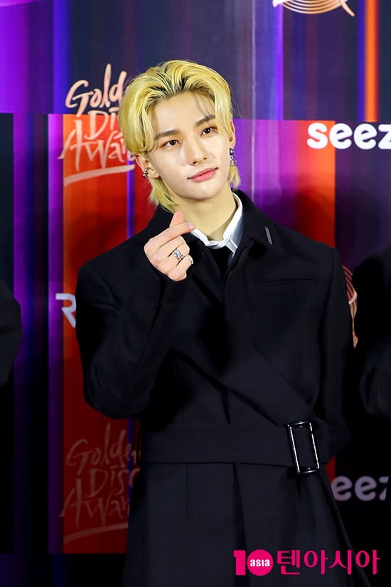 [TEN 포토] 스트레이키즈 현진 '심쿵 하트'