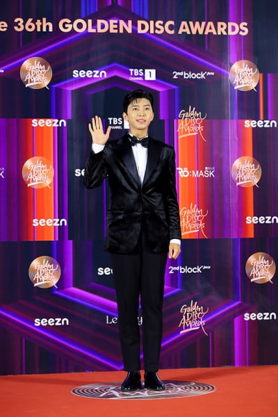 [TEN 포토] 임영웅 '완벽한 수트핏'