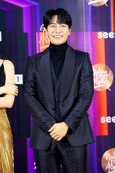 [TEN 포토] 이승기 '꿀 떨어지는 외모'