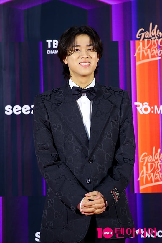[TEN 포토] 이무진 '작심하고 꾸미고 왔어요'