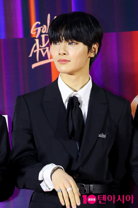 [TEN 포토] 스트레이키즈 아이엔 '여유넘치는 눈빛'