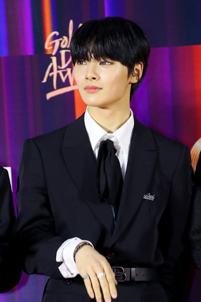 [TEN 포토] 스트레이키즈 아이엔 '여유넘치는 눈빛'