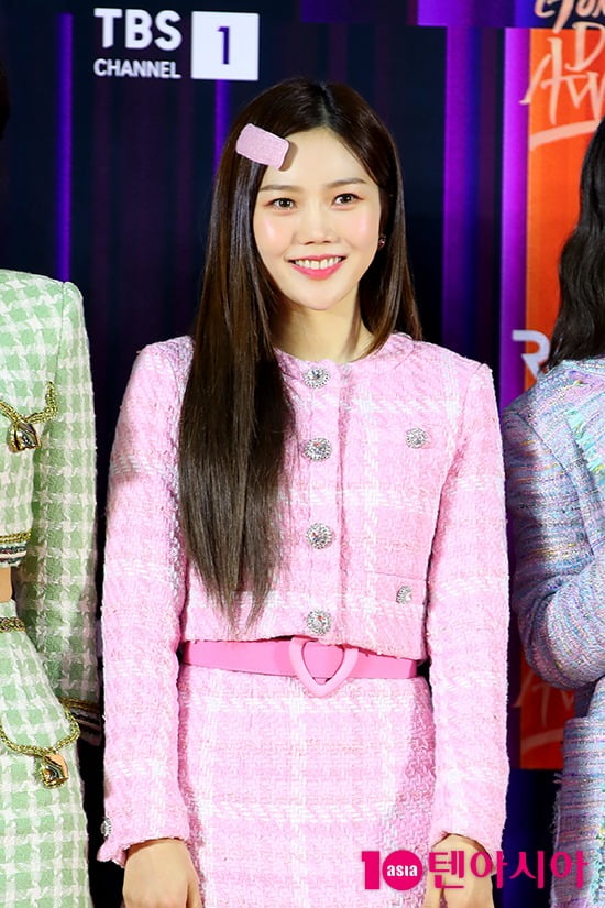 [TEN 포토] 오마이걸 효정 '꿀 떨어지는 미모'
