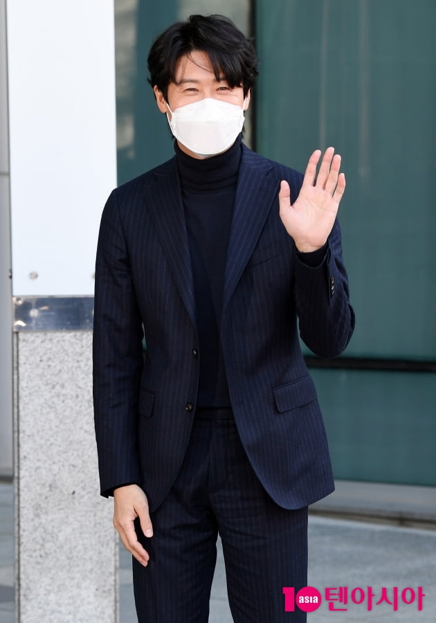 [TEN 포토] 진선규 '감식반 대부의 미소'