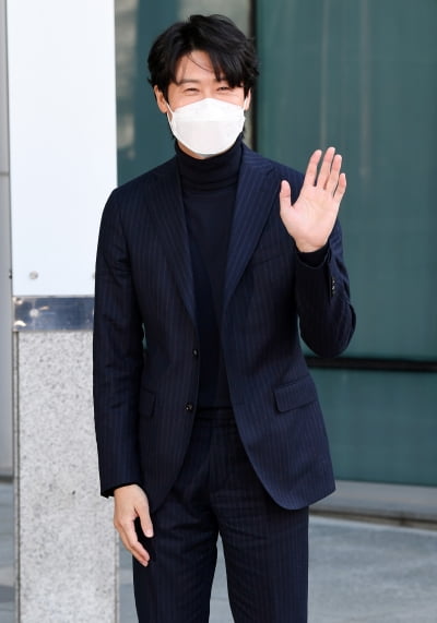 [TEN 포토] 진선규 '감식반 대부의 미소'