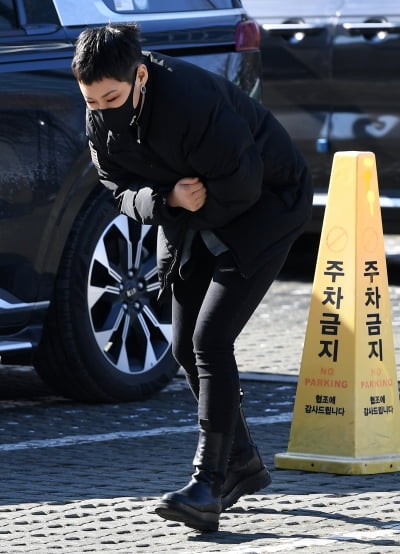 [TEN 포토] 치타 '칼바람에 작아지는 키'