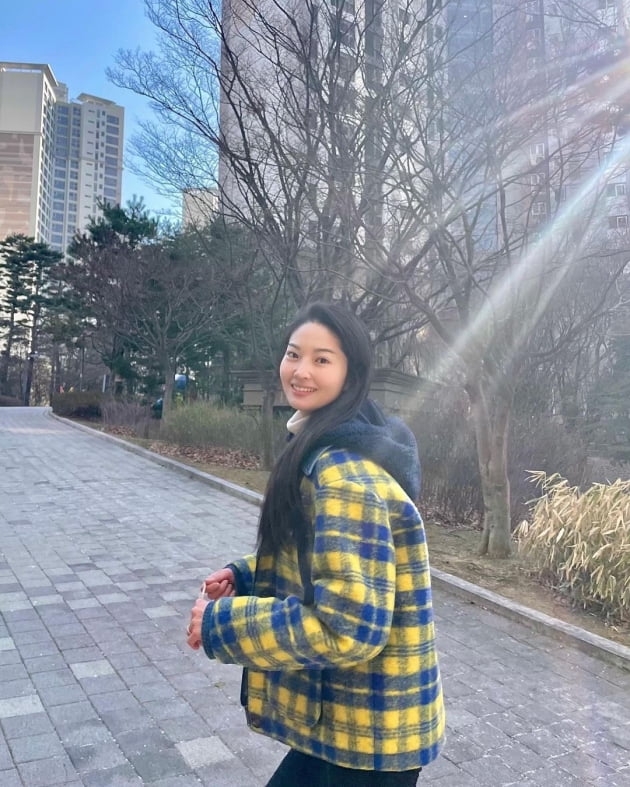 전진♥류이서, 또 카페 데이트…대낮에 일 안 하는 여유로움 [TEN★]