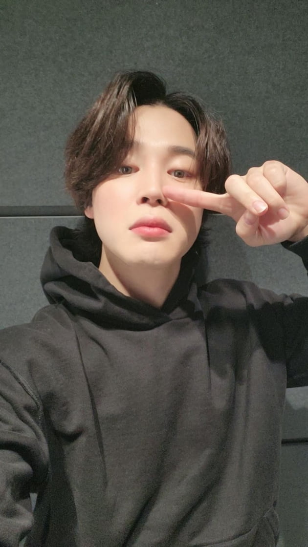 방탄소년단 지민 美매체 극찬 '남친룩의 정석'