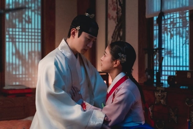 '옷소매' 스틸컷./사진제공=MBC