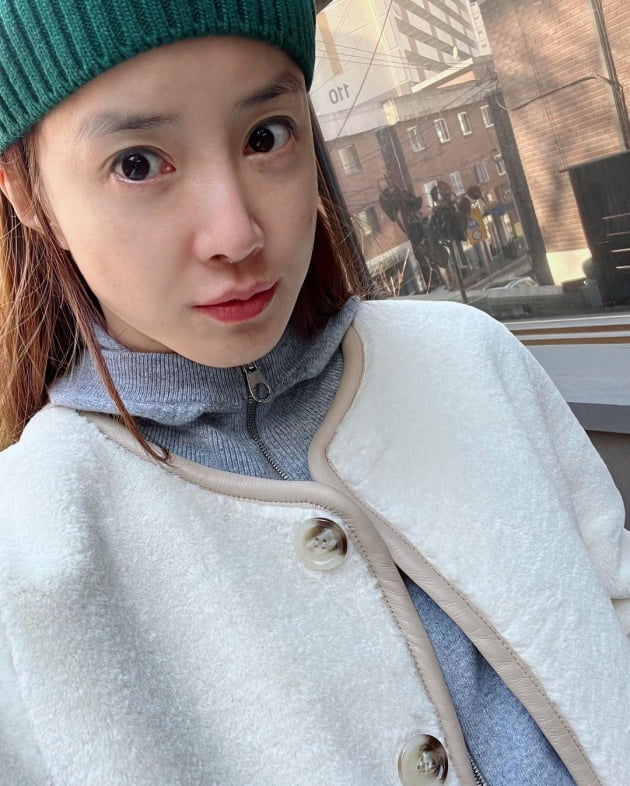 '외식사업가♥' 이시영, 이 정도 한파엔 양털부츠면 거뜬 [TEN★]