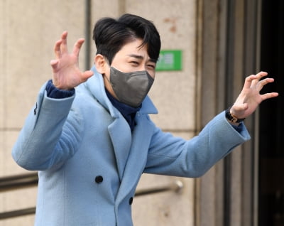 [TEN 포토] 영탁 '호랑이해 어~흥'