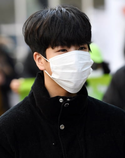 [TEN 포토] 정동원 '두 눈에 별을 박은 것처럼'