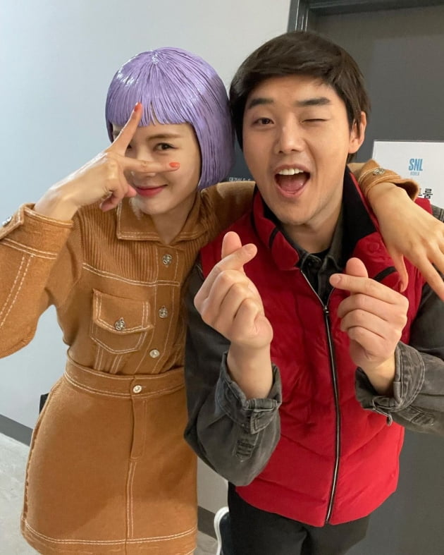 '이광수♥' 이선빈, 숏컷 보라색 머리로 파격 변신 "SNL 비하인드'  [TEN★]