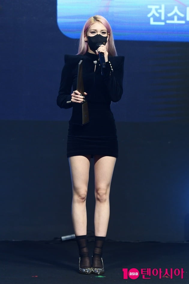 [TEN 포토] 전소미 '비현실적인 비율'