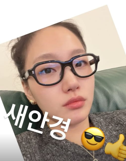 김고은, 새안경 빛나는 미모...예쁘다는 말로는 부족해![TEN★]