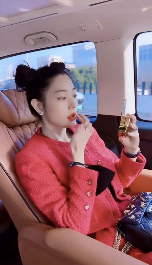 사진=클라라 인스타그램