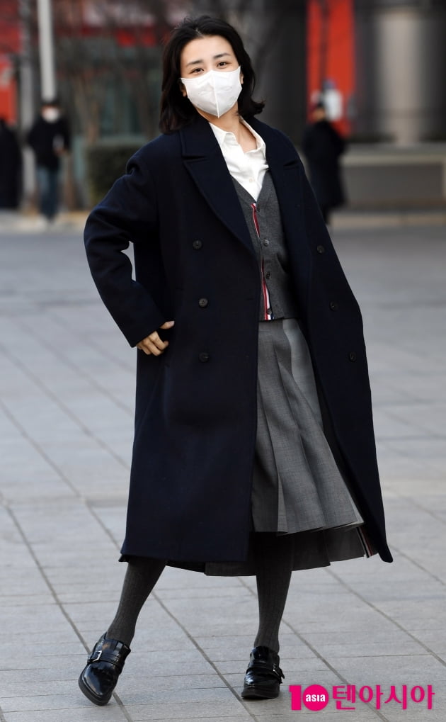 [TEN 포토] 박하선 '패셔니스타의 화려한 출근길'