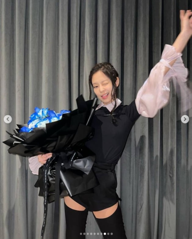 블랙핑크 제니, 행복한 생일...엄마가 보내준 어마어마한 장미[TEN★]