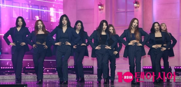 [TEN 포토] 프로미스나인 '열정적인 무대'