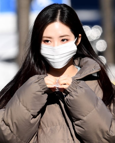 [TEN 포토] 프로미스나인 박지원 '똘망똘망한 눈망울'