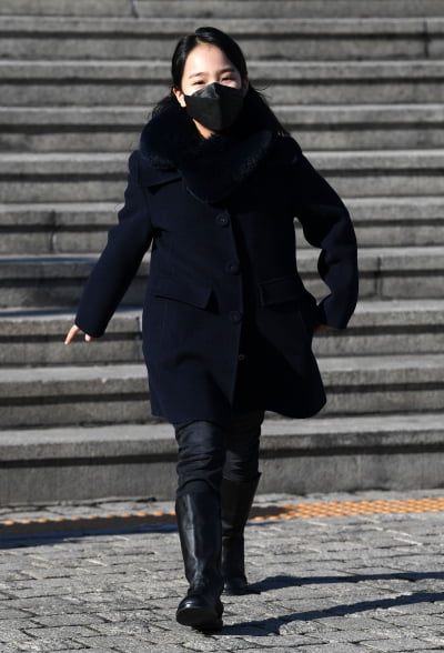 [TEN 포토] 김태연 '라디오 마치고 왔어요'
