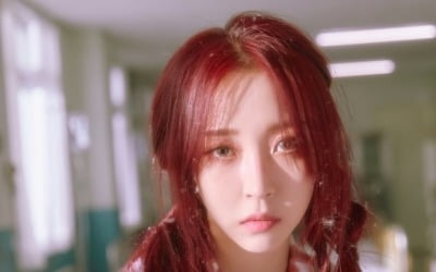 문별 "'언니' 태연 DM에 또 울 뻔…성급하게 다가가고 싶지 않아"[인터뷰②]