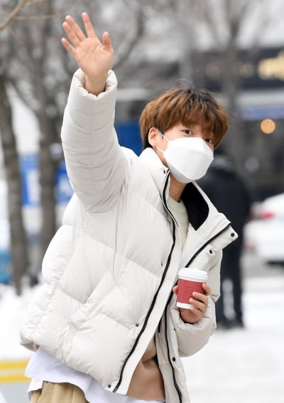 [TEN 포토] 정세운 '반가워요~'