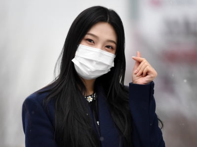 [TEN 포토] 레드벨벳 조이 '하트도 상큼해'
