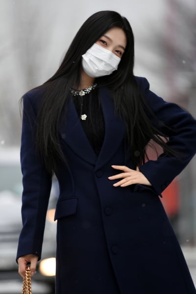 [TEN 포토] 레드벨벳 조이 '포즈도 이쁘게~'