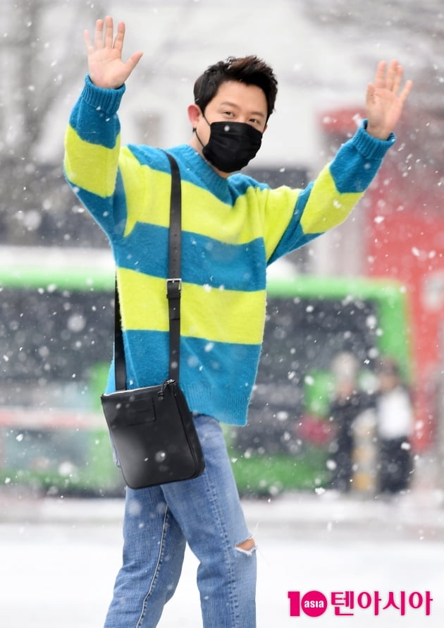 [TEN 포토] 토니안 '동물농장 녹화 왔어요'