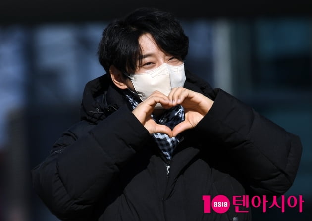 [TEN 포토] 황치열 '사랑스러운 하트'