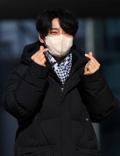[TEN 포토] 황치열 '강렬한 눈빛에 여심 흔들흔들'