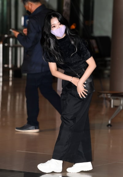 [TEN 포토] 홍지윤 '제주도 콘서트 떠나요'