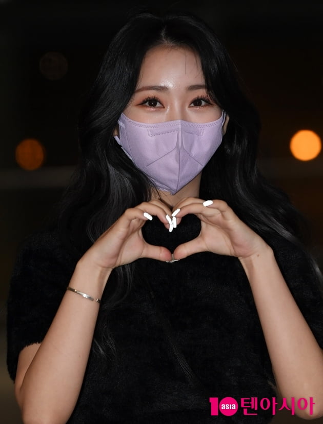 [TEN 포토] 홍지윤 '반짝반짝 하트'