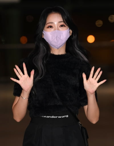 [TEN 포토] 홍지윤 '상큼한 인사'