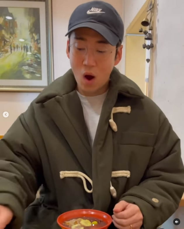 '뷰티 사업가♥' 윤계상, 네 번째 손가락에 반지 끼고 '단팥죽 데이트'…"와" [TEN★]