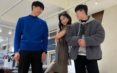 장영란, ♥한방병원장 남편 있는데 두 청년 사이에서 '춤바람'…"흥해라" [TEN★]