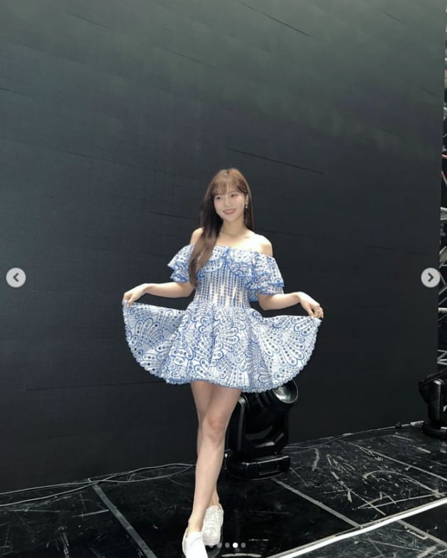 오마이걸 효정, 쇄골미인...청순미 넘치는 미소[TEN★]