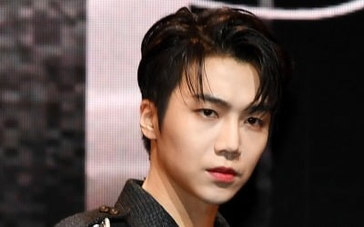 펜타곤 진호 "'인바잇유'=성숙한 이미지…유혹하는 플러팅 가미"