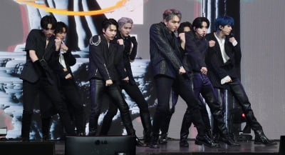[TEN 포토] 펜타곤 '레게노 무결점 무대'