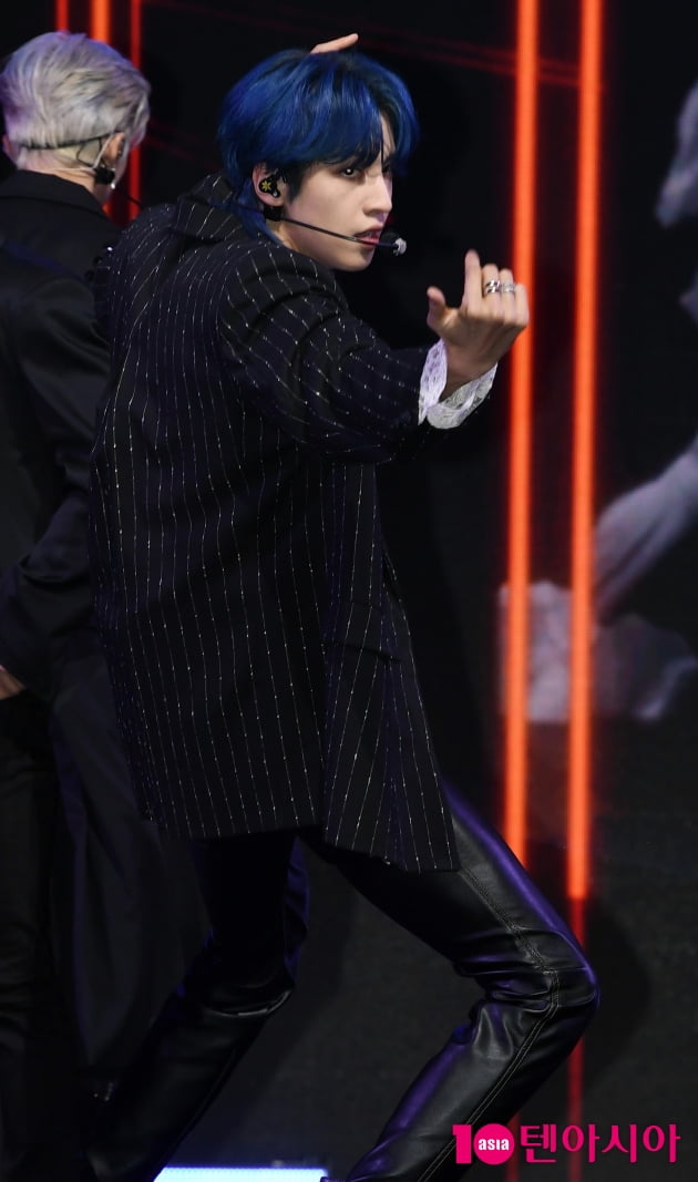 [TEN 포토] 펜타곤 우석 '유혹의 손짓'